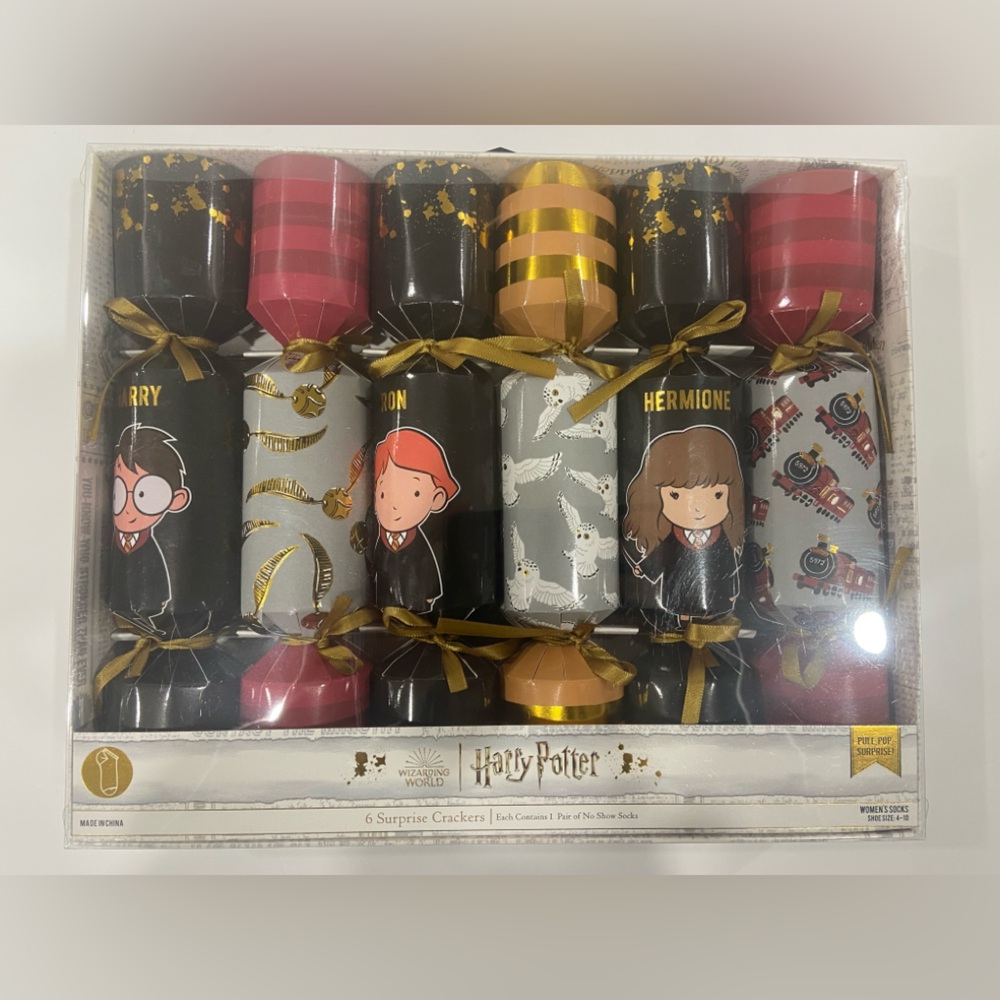 Mystery box with Guaranteed Harry Potter surprise crackers with socks